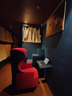 Sinhassan Dormitory Hostel Juhu
